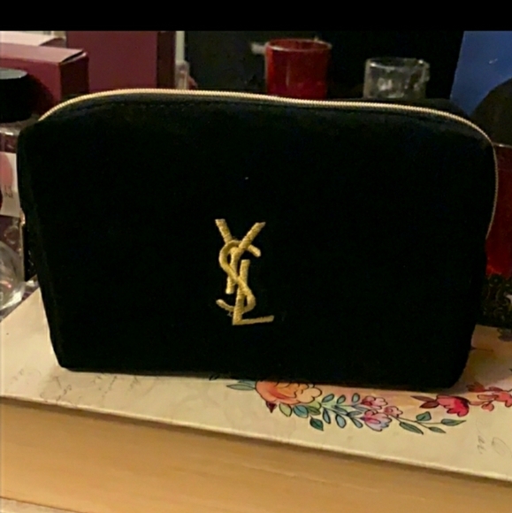 Yves Saint Laurent Handbags - Yves Saint Laurent Pouch